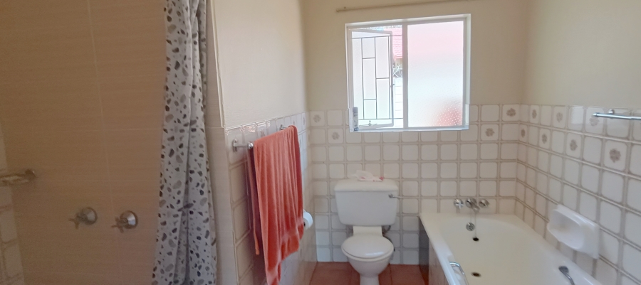 4 Bedroom Property for Sale in Theresa Park Gauteng