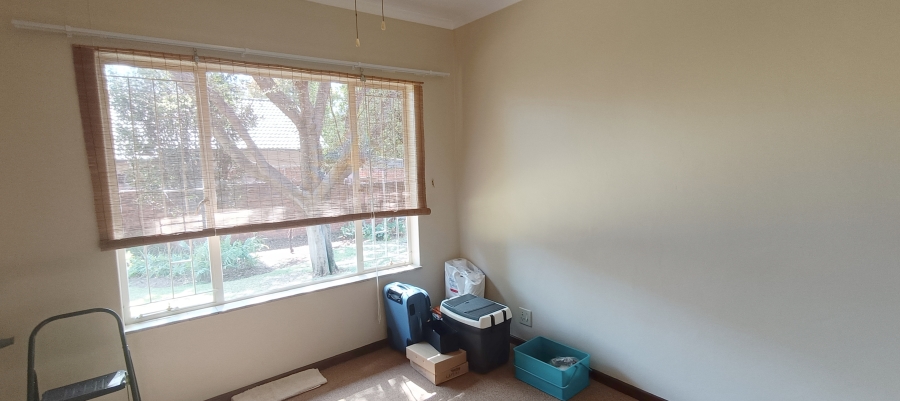 4 Bedroom Property for Sale in Theresa Park Gauteng