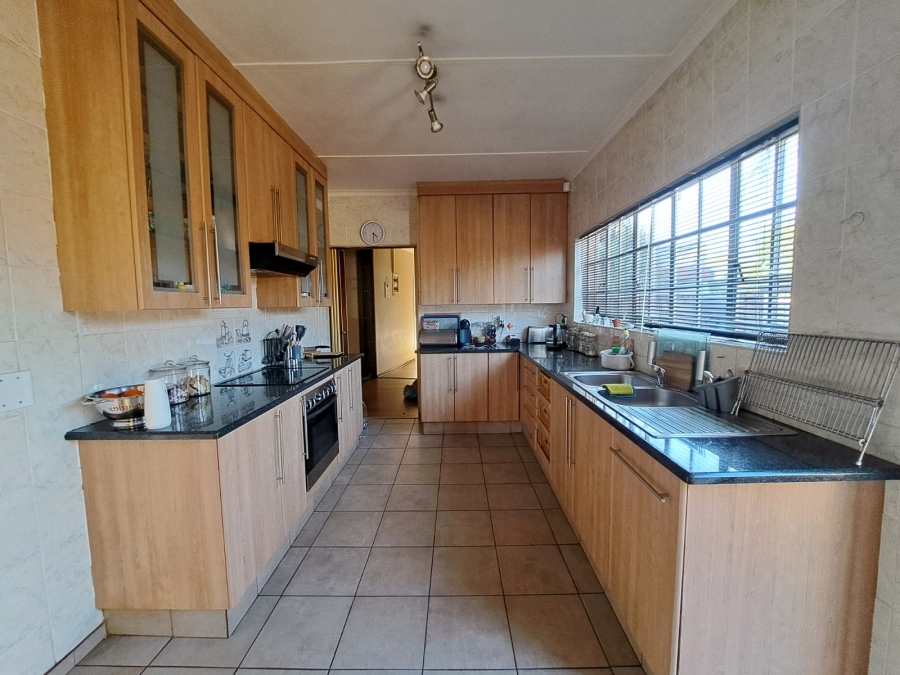 3 Bedroom Property for Sale in Dalpark Gauteng