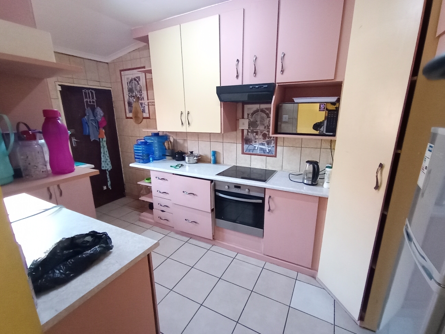 To Let 3 Bedroom Property for Rent in Birchleigh North Gauteng