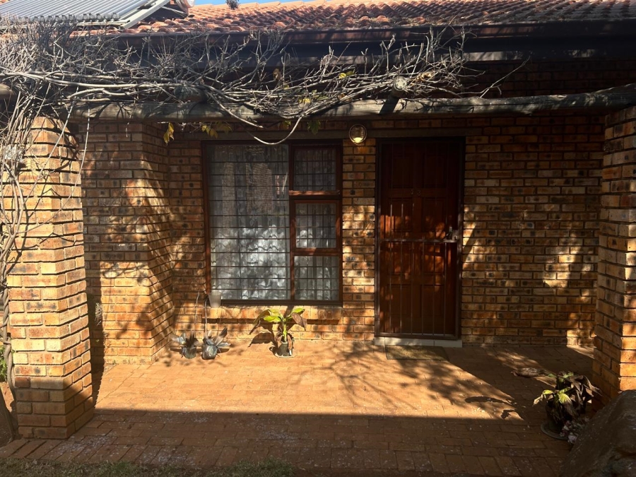 To Let 3 Bedroom Property for Rent in North Riding Gauteng