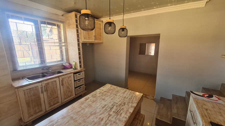 4 Bedroom Property for Sale in Theresa Park Gauteng