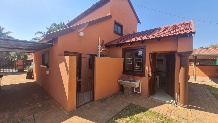 4 Bedroom Property for Sale in Theresa Park Gauteng