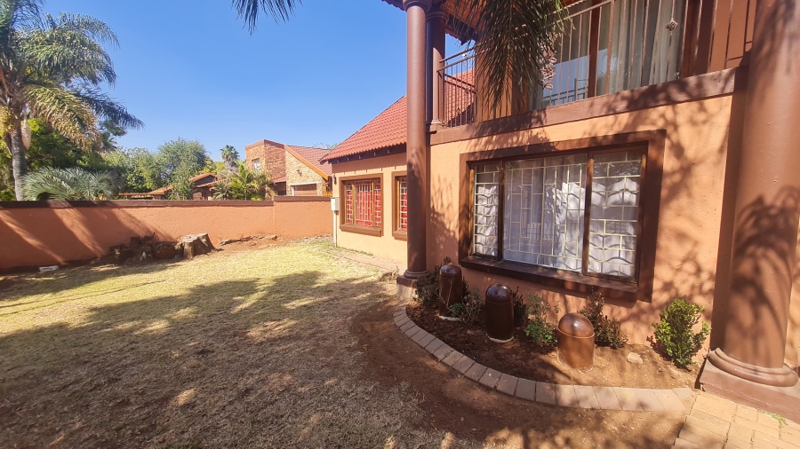 4 Bedroom Property for Sale in Theresa Park Gauteng