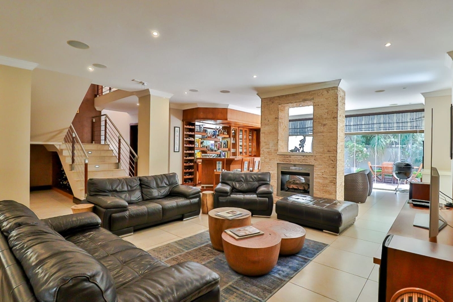 6 Bedroom Property for Sale in Midstream Estate Gauteng