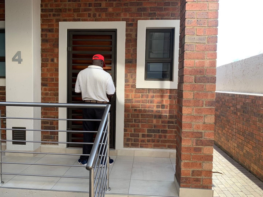 To Let 1 Bedroom Property for Rent in Cosmo City Gauteng