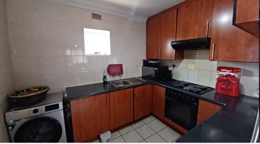 2 Bedroom Property for Sale in Meredale Gauteng