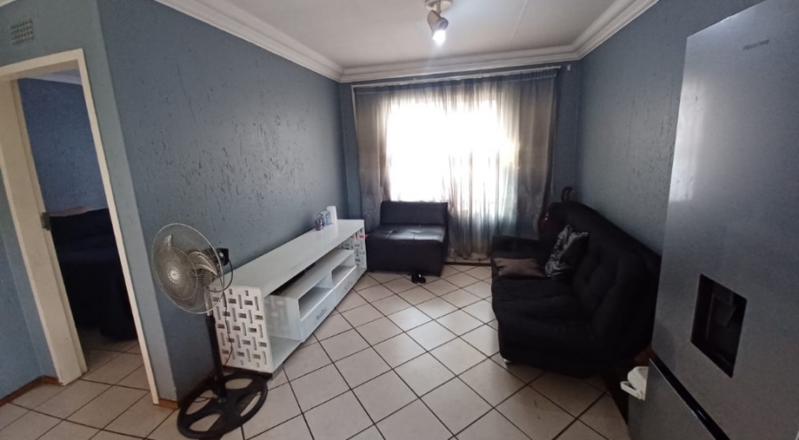 2 Bedroom Property for Sale in Meredale Gauteng