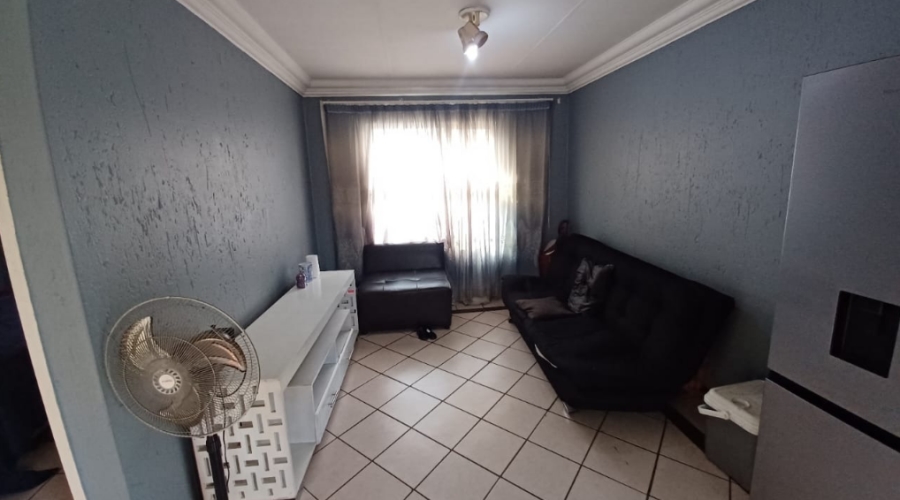 2 Bedroom Property for Sale in Meredale Gauteng