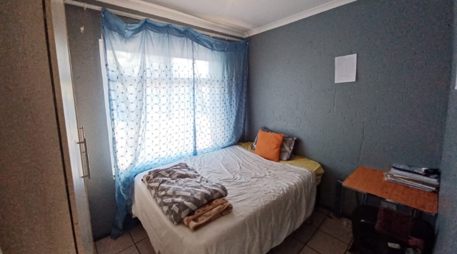 2 Bedroom Property for Sale in Meredale Gauteng