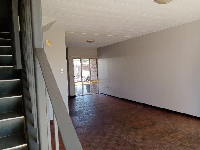 To Let 3 Bedroom Property for Rent in Selection Park Gauteng