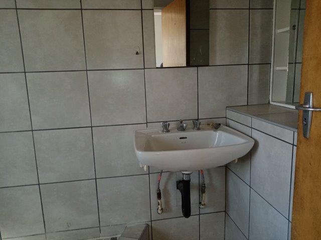 To Let 3 Bedroom Property for Rent in Selection Park Gauteng