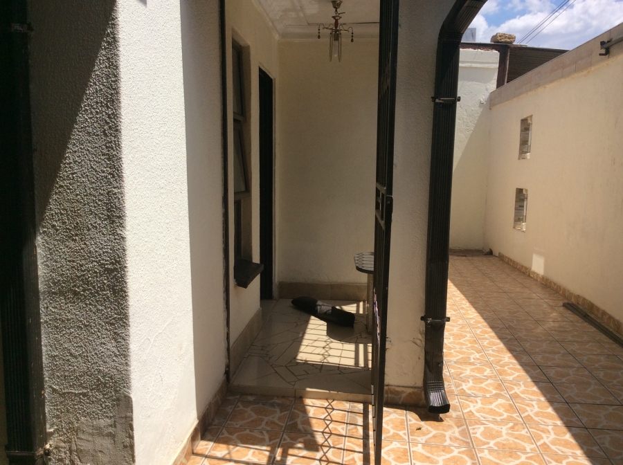 4 Bedroom Property for Sale in Protea Glen Gauteng