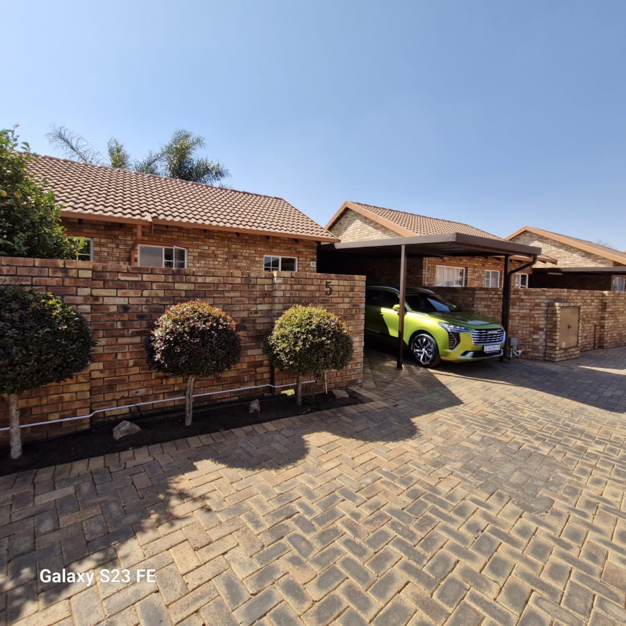 2 Bedroom Property for Sale in Brentwood Gauteng