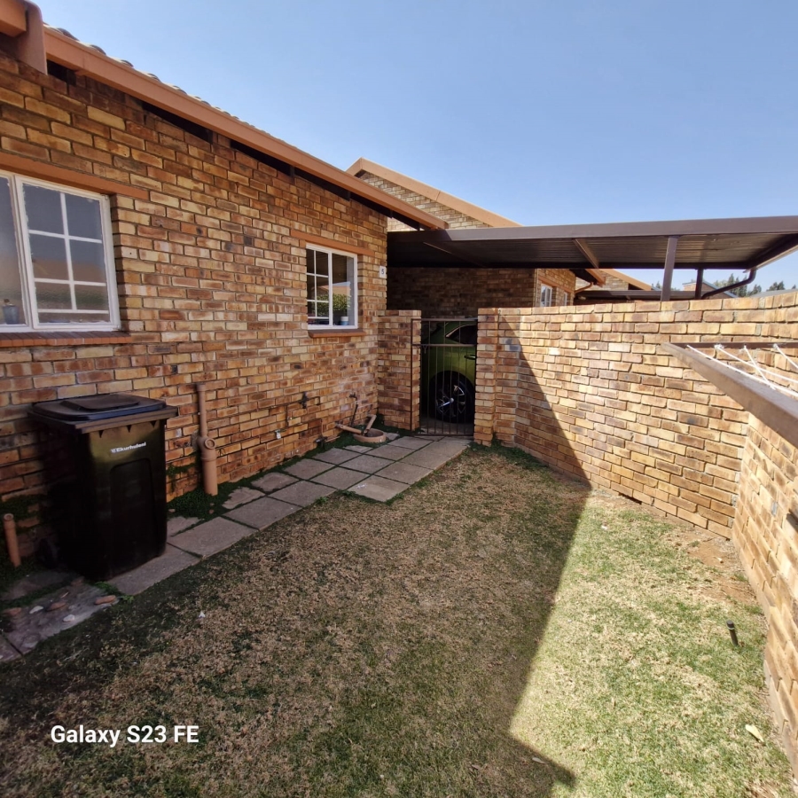 2 Bedroom Property for Sale in Brentwood Gauteng