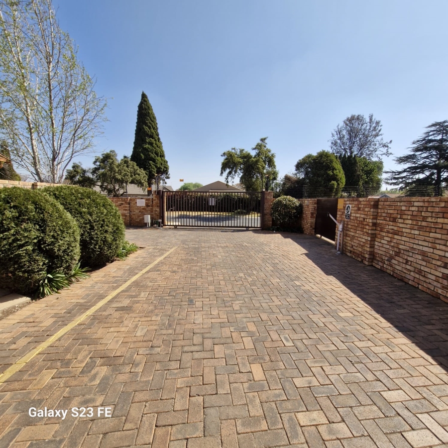 2 Bedroom Property for Sale in Brentwood Gauteng