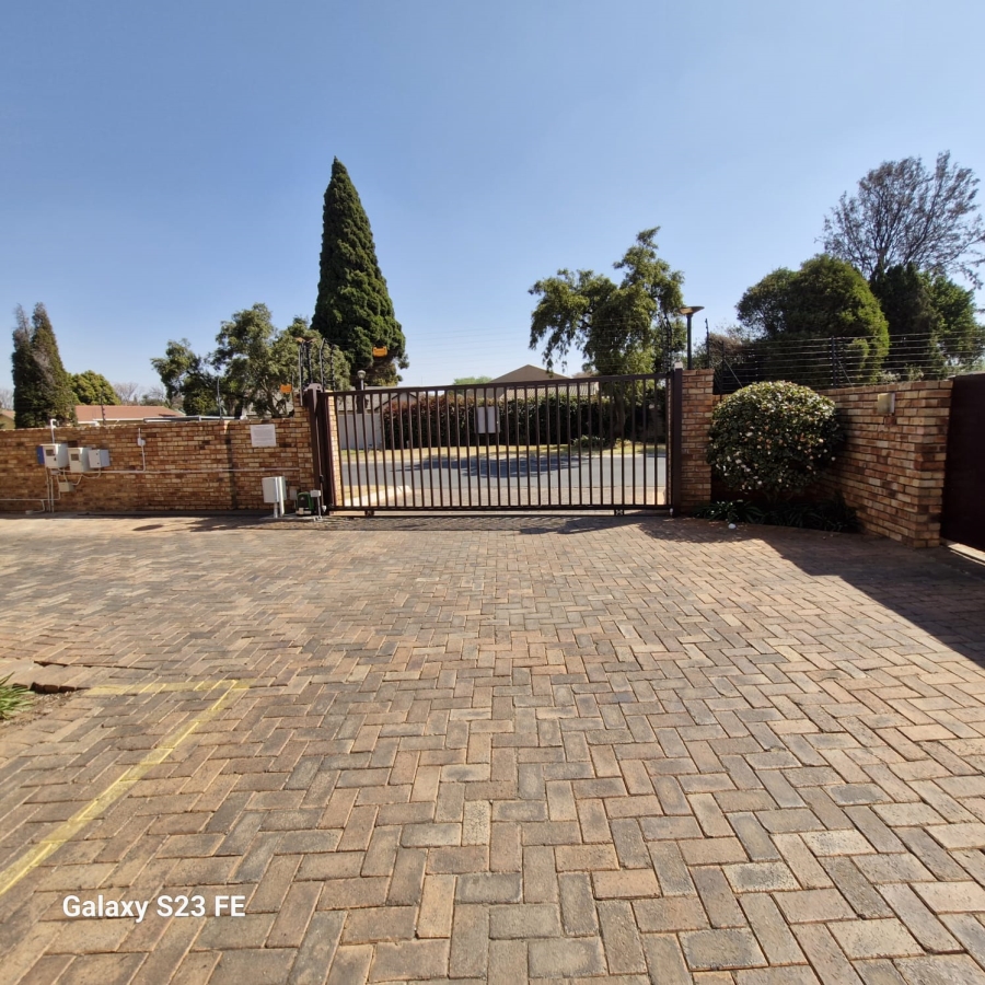 2 Bedroom Property for Sale in Brentwood Gauteng