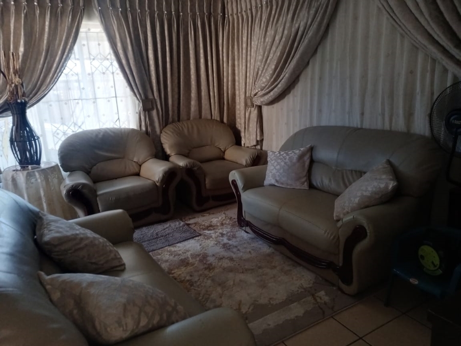 2 Bedroom Property for Sale in Mahube Valley Gauteng