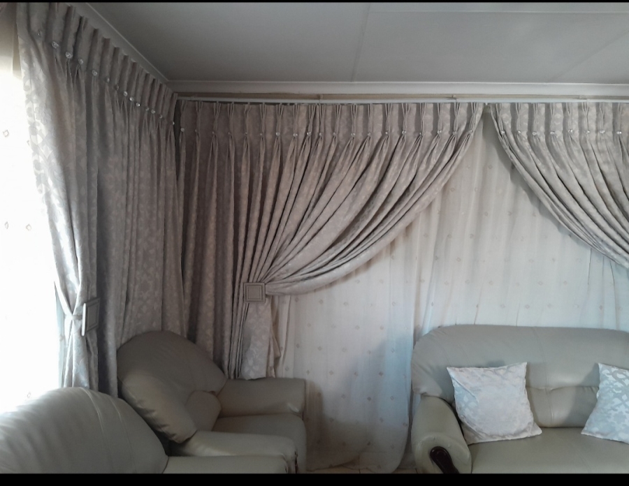 2 Bedroom Property for Sale in Mahube Valley Gauteng