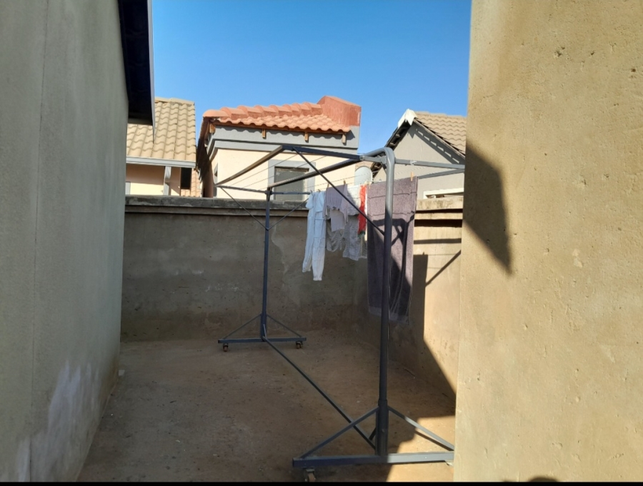 2 Bedroom Property for Sale in Mahube Valley Gauteng