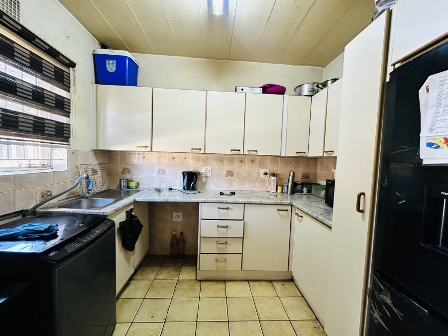 2 Bedroom Property for Sale in Germiston South Gauteng