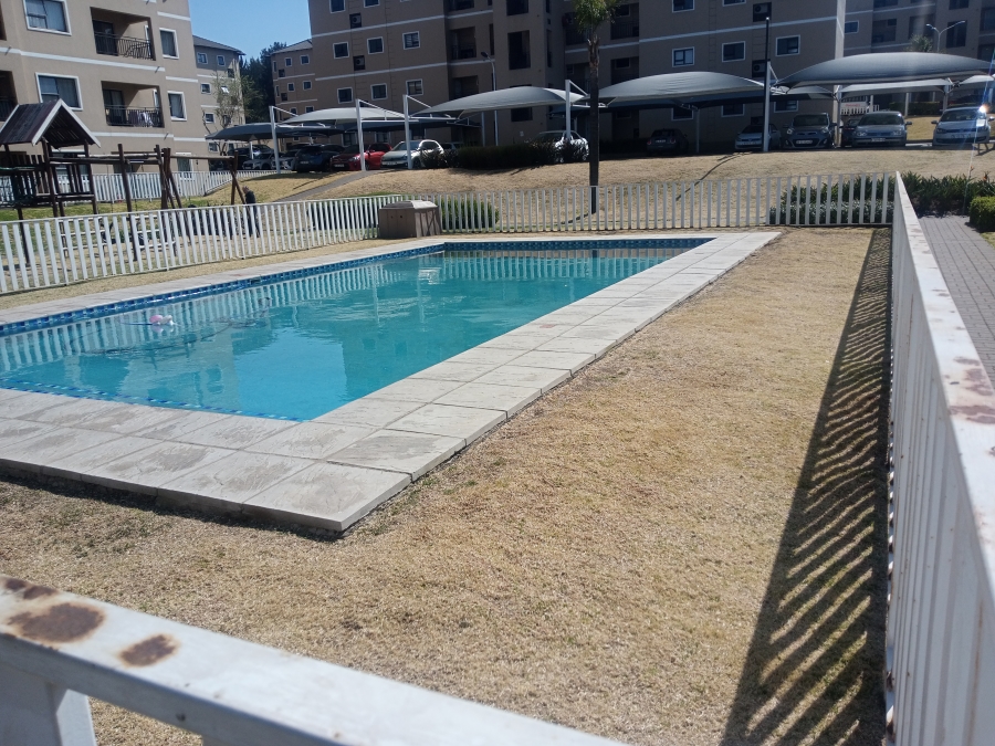 2 Bedroom Property for Sale in Lilianton Gauteng