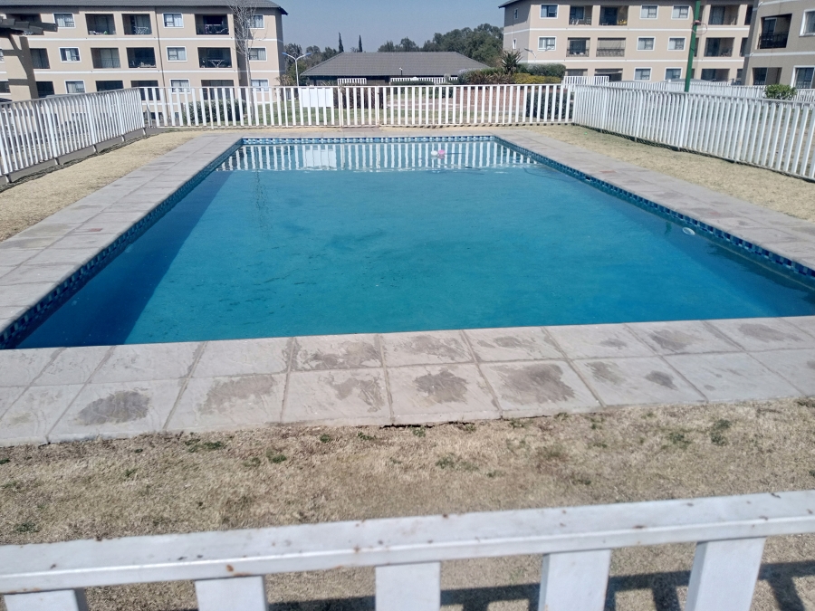 2 Bedroom Property for Sale in Lilianton Gauteng