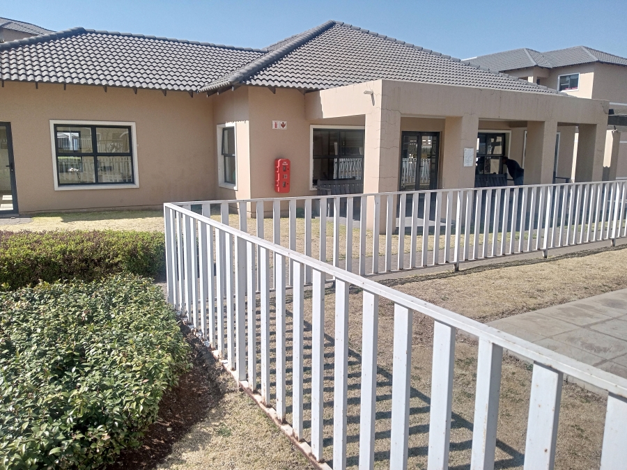 2 Bedroom Property for Sale in Lilianton Gauteng