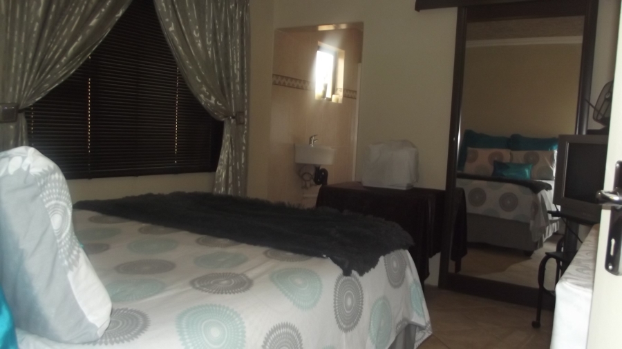 To Let 2 Bedroom Property for Rent in Goudrand Gauteng