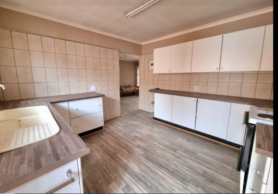 2 Bedroom Property for Sale in Strubenvale Gauteng