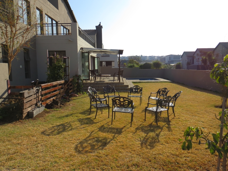 4 Bedroom Property for Sale in Greenstone Hill Gauteng