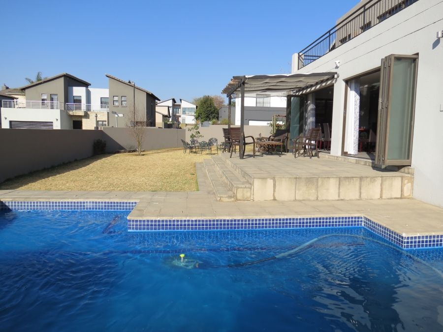 4 Bedroom Property for Sale in Greenstone Hill Gauteng