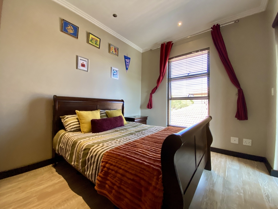 3 Bedroom Property for Sale in Greenstone Hill Gauteng