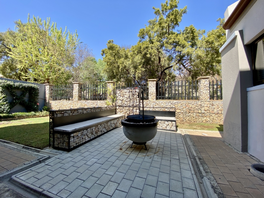 3 Bedroom Property for Sale in Greenstone Hill Gauteng