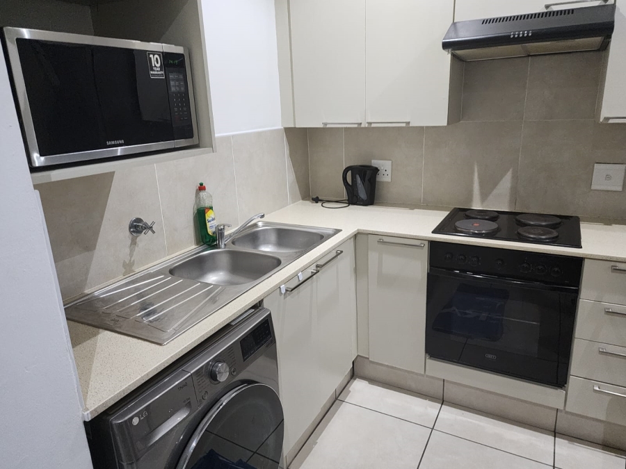 To Let 1 Bedroom Property for Rent in Sunninghill Gauteng