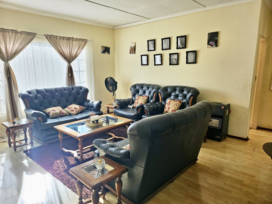 To Let 2 Bedroom Property for Rent in Norkem Park Gauteng