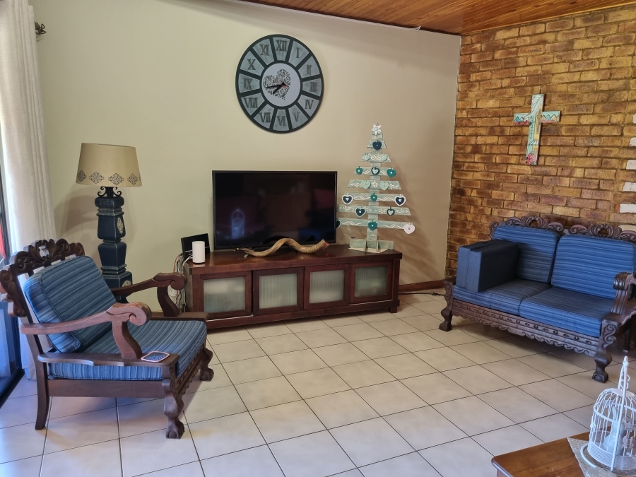 4 Bedroom Property for Sale in Golf Park Gauteng