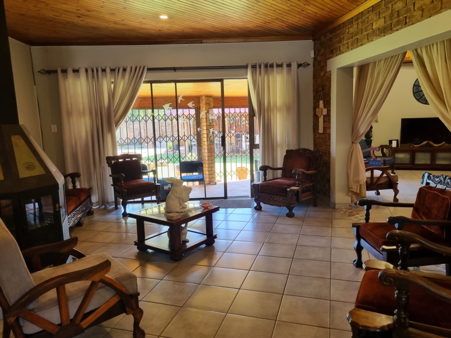 4 Bedroom Property for Sale in Golf Park Gauteng