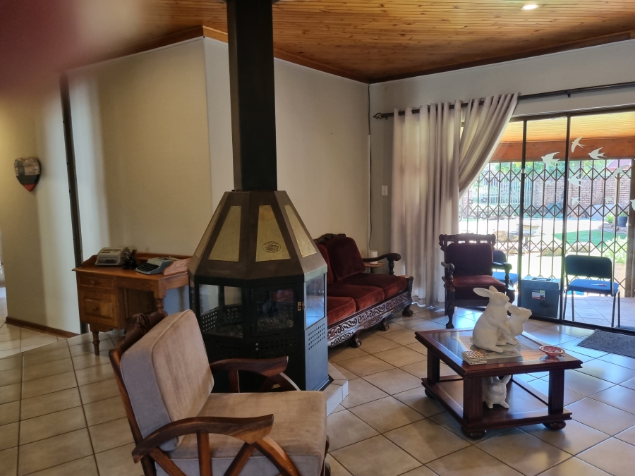 4 Bedroom Property for Sale in Golf Park Gauteng