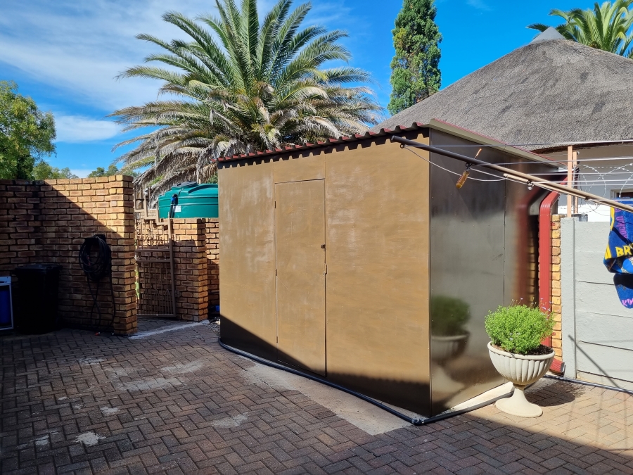 4 Bedroom Property for Sale in Golf Park Gauteng