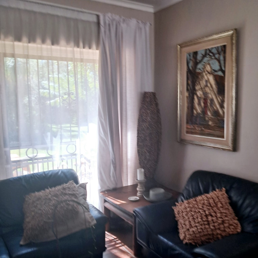 3 Bedroom Property for Sale in Die Wilgers Gauteng