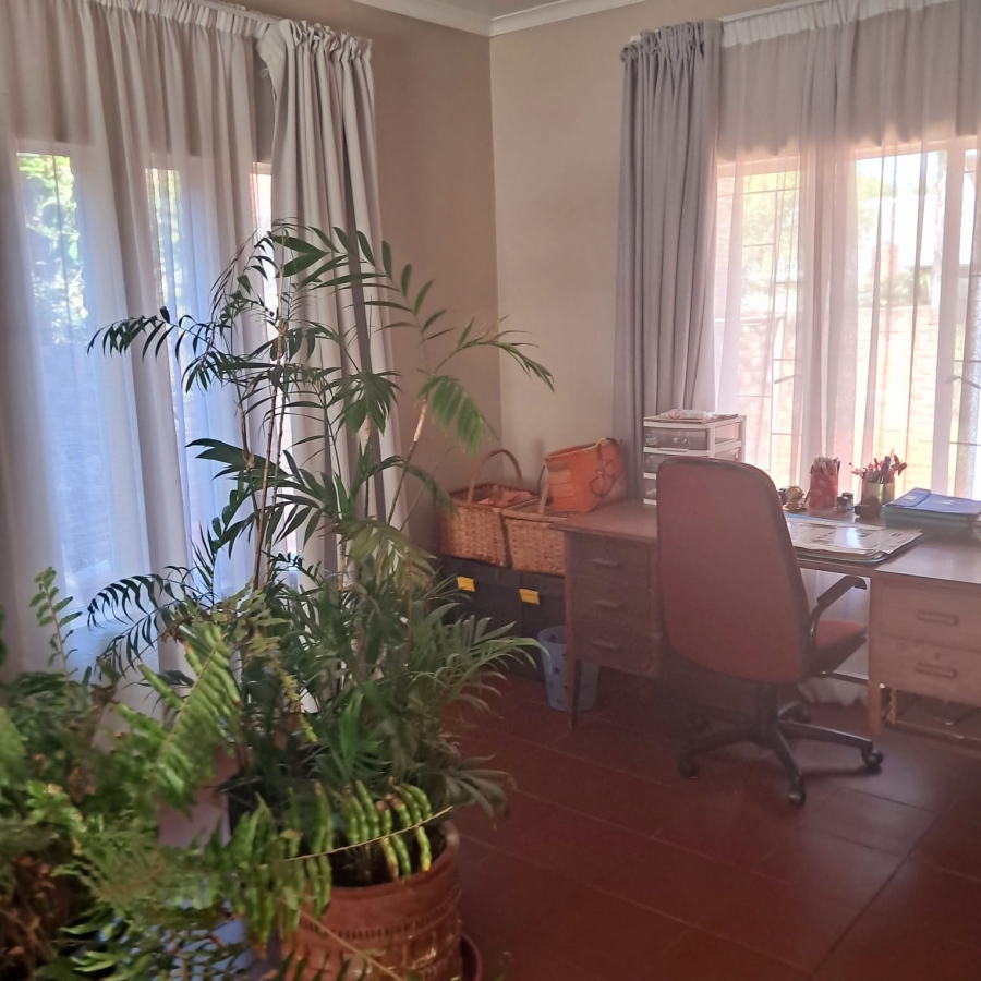 3 Bedroom Property for Sale in Die Wilgers Gauteng