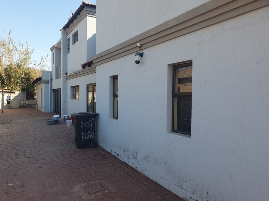 9 Bedroom Property for Sale in Claremont Gauteng