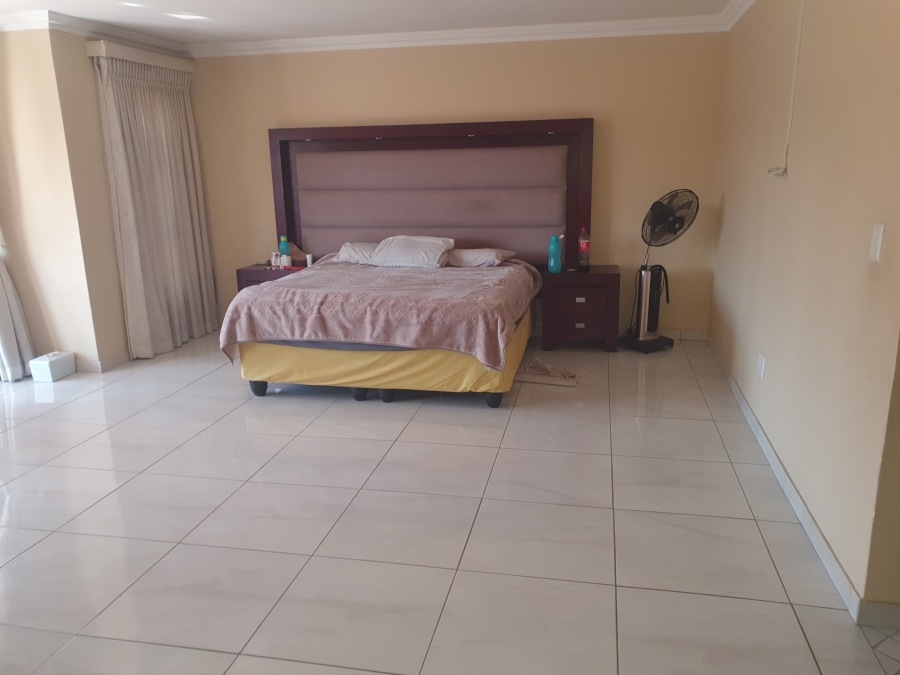 9 Bedroom Property for Sale in Claremont Gauteng