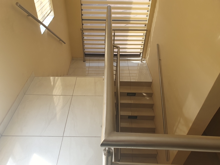 9 Bedroom Property for Sale in Claremont Gauteng