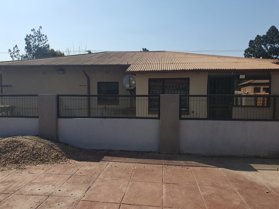 9 Bedroom Property for Sale in Claremont Gauteng