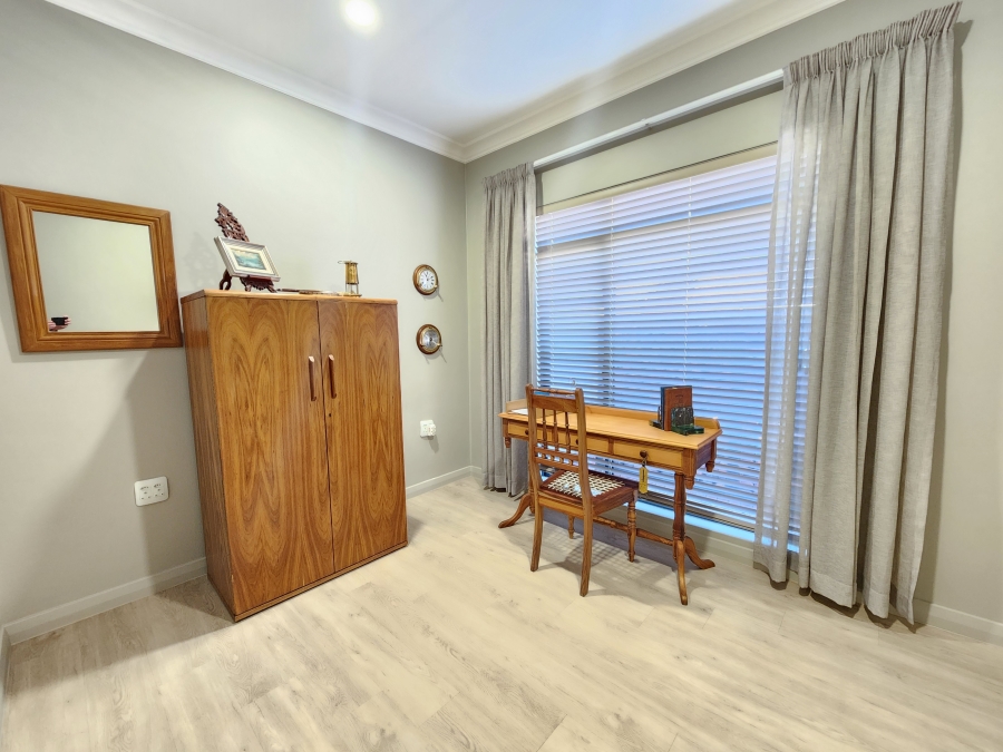 3 Bedroom Property for Sale in Waterkloof Marina Retirement Estate Gauteng