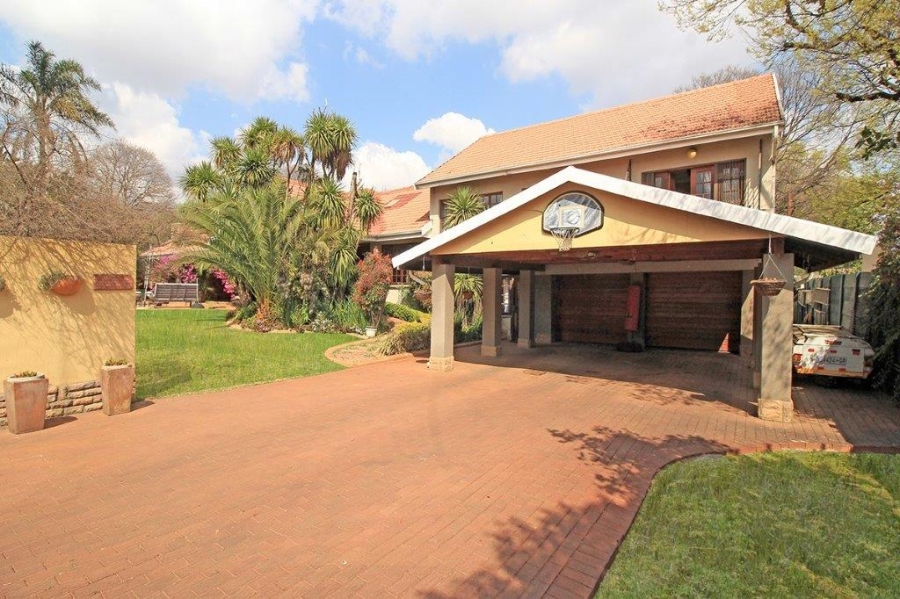 4 Bedroom Property for Sale in Dowerglen Gauteng