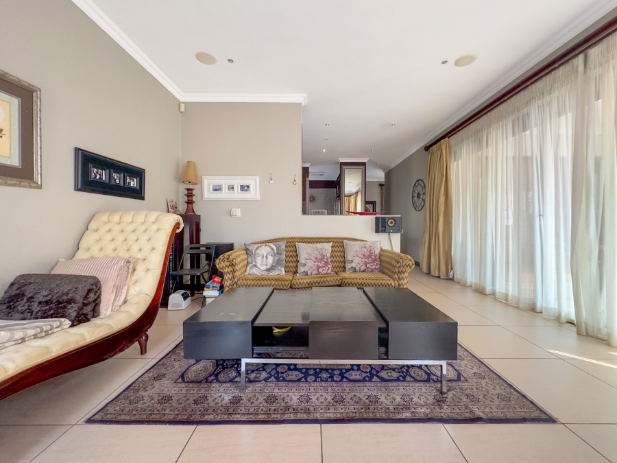 5 Bedroom Property for Sale in Carlswald North Estate Gauteng