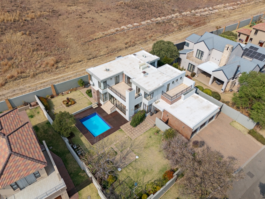 5 Bedroom Property for Sale in Carlswald North Estate Gauteng